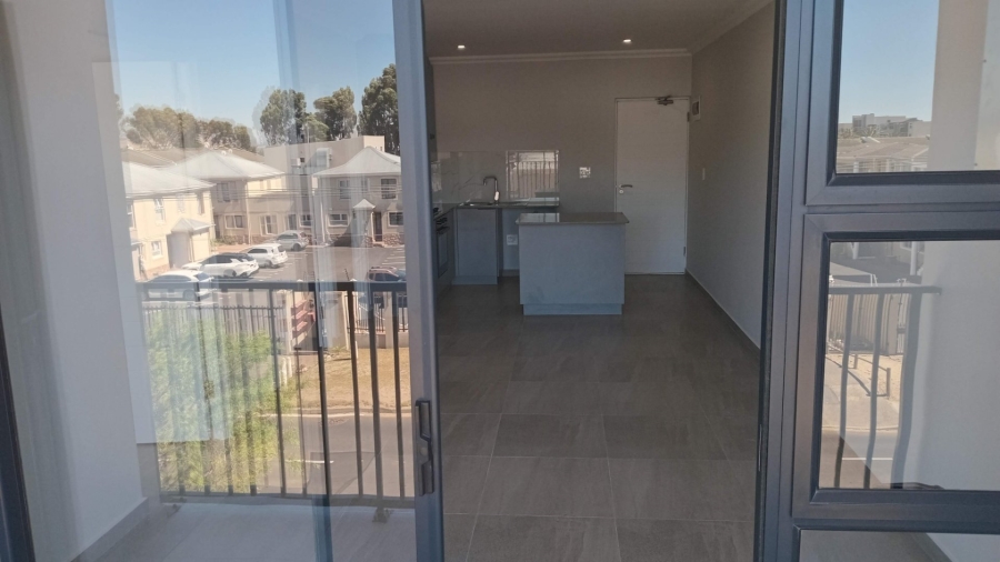 2 Bedroom Property for Sale in Table View Western Cape